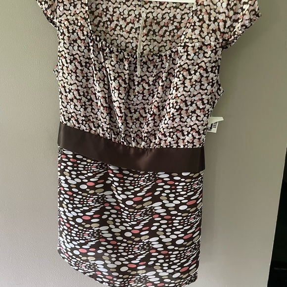 Apt. 9 Multicolor Abstract Blouse with Bro Accent with bow tie in back - Picture 8 of 8